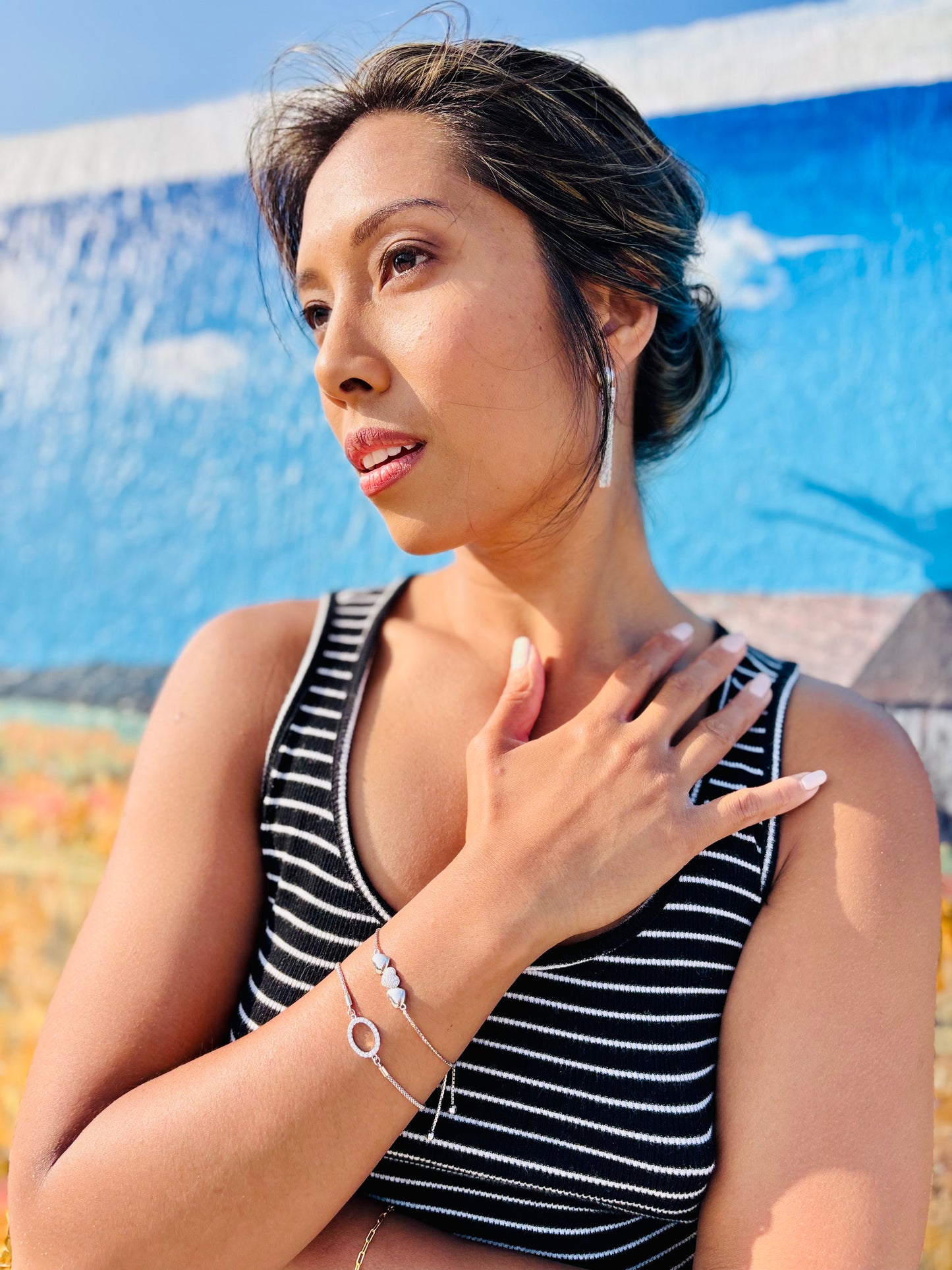 Olivia Bracelet - A Symbol of Connection and Clarity.