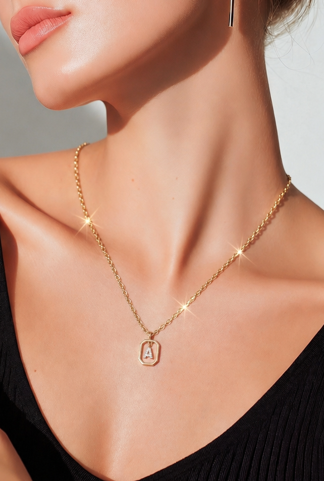 Personalized Initial Necklace in 925 Sterling Silver