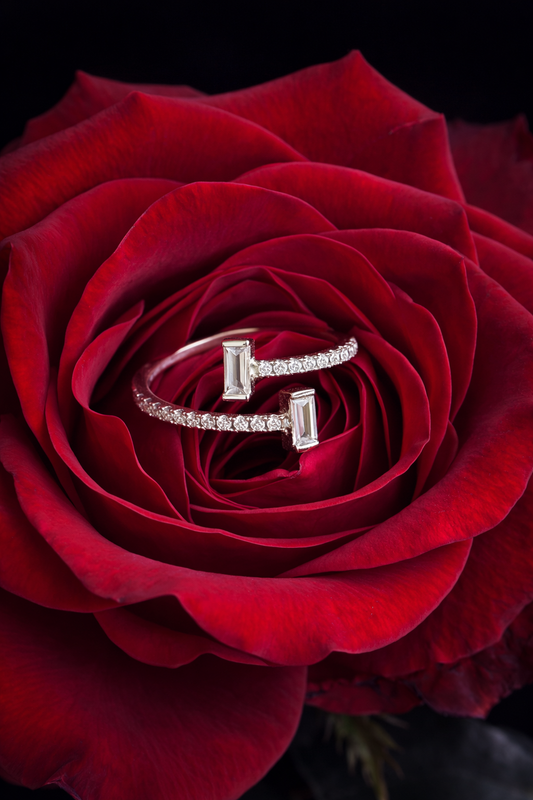 Josephine Ring- Elegant Silver Statement Ring for Women