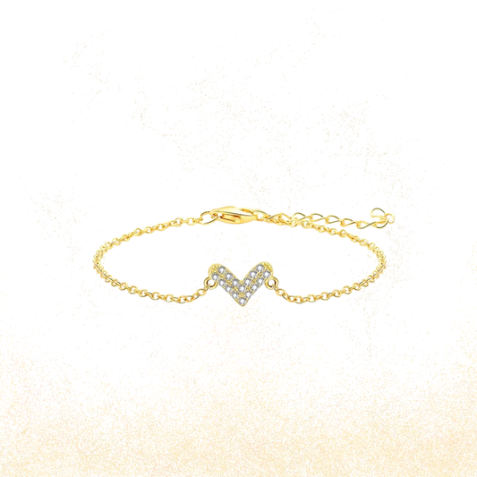 Aurora Pavé Heart Bracelet — Where elegance meets sentiment.